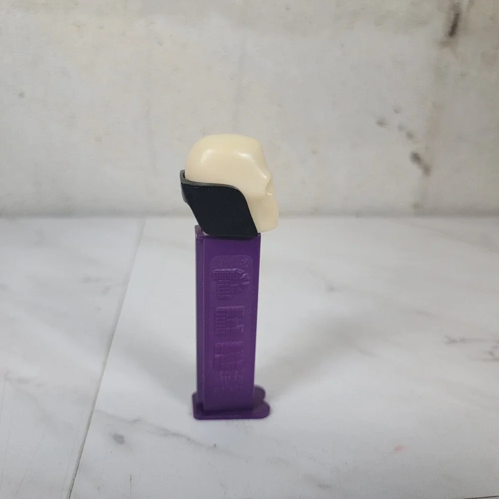 Pez Halloween Skull Dracula Candy Dispenser Purple Vintage 1970's Nostalgia